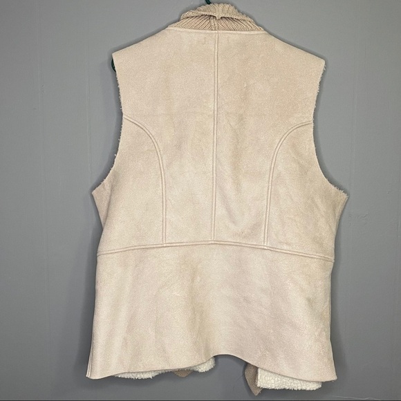 Evolution by Cyrus Vest - Picture 2 of 4